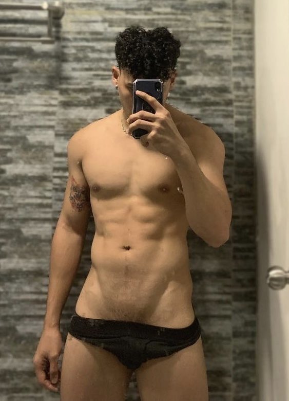 I’M CRAVING FOR SOME CURLY TOP! UGH!!!! ✊🏻💦