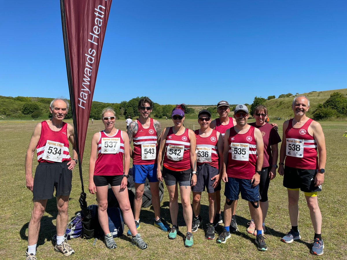 West Sussex Fun Run League on the South Downs with @hovehornets 🐝 and their 10km stinger. Hot 🥵 day with no shade ☀️, but a beautiful run 🏃🏻‍♂️. @hhharriers1 @UKRunChat @UKRunning1 @uknetrunner @runners_blue