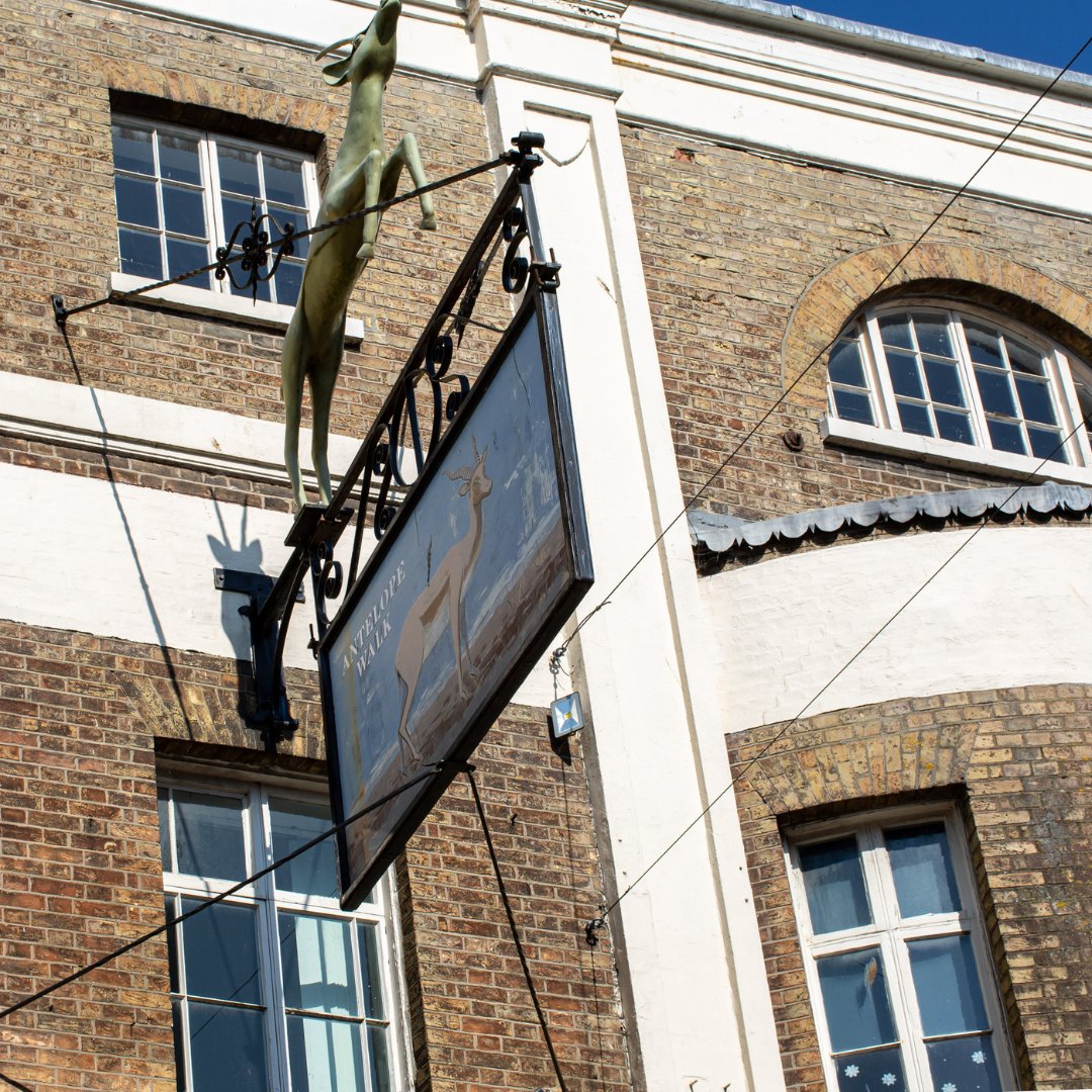 If you're looking for something for a special occasion, look no further than Antelope Walk for bespoke clothing, lifestyle and gift ideas.
.
.
.
#AntelopeWalk #Dorchester #DorsetBusiness #ShoppingArcade #ShopLocal #SupportLocal #DorsetSmallBiz #CommercialUnits #SmallBusiness