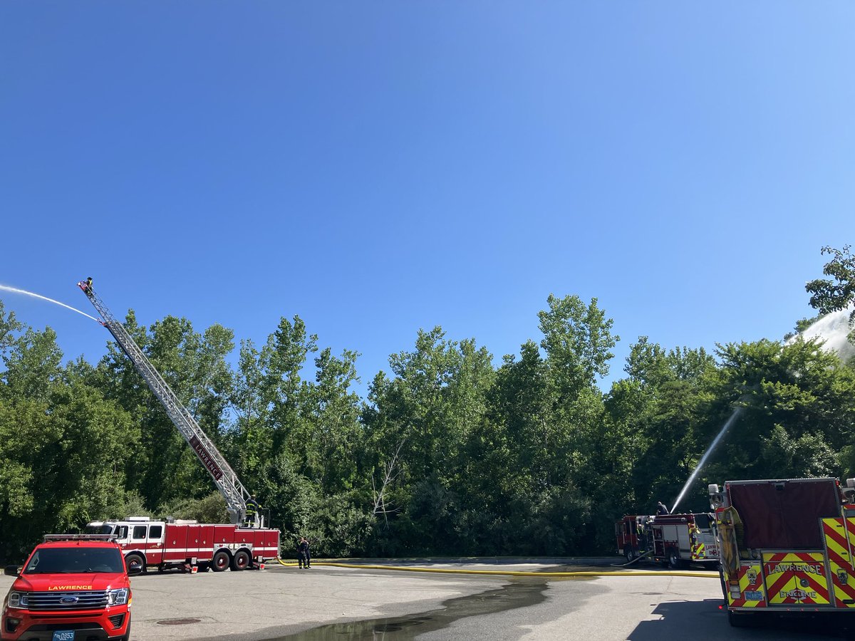 brahp's tweet image. Lawrence Group 3 putting the reps in!