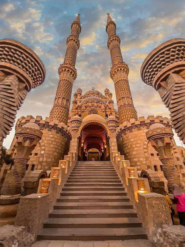 _10world's tweet image. Al-Sahaba Mosque, Egypt