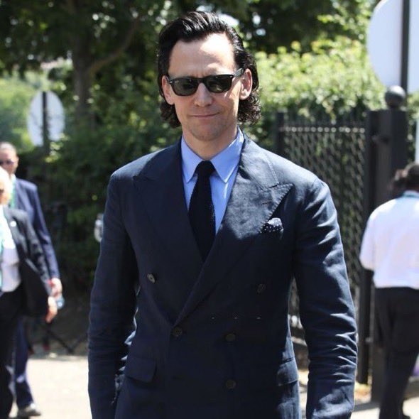 hiddlesdarlin's tweet photo. NEW 🙏🏻: Tom Hiddleston at Wimbledon looking like a king https://t.co/jhluqrlL5S