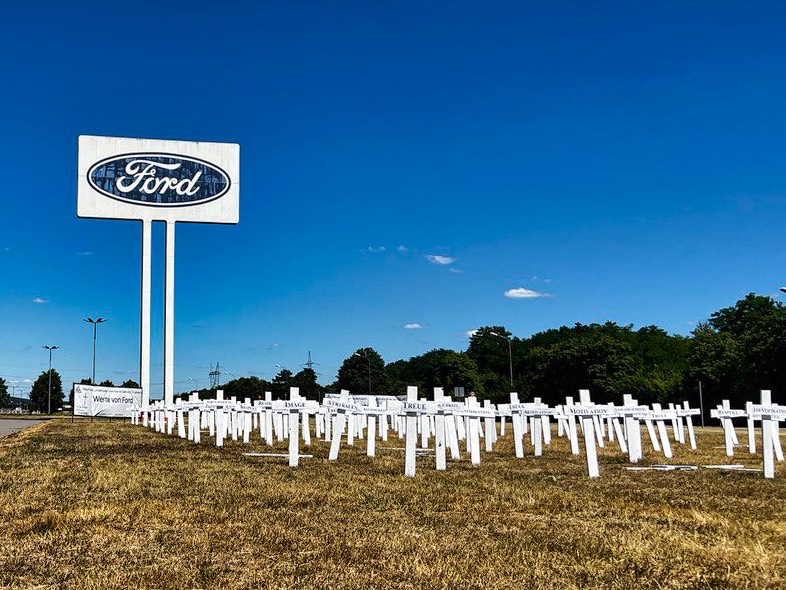 Make-o-Rama 3D-Druck (@makeorama) on Twitter photo Die Entscheidung ist gefallen. Die <a href="/Ford_de/">Ford Deutschland</a> in #Saarlouis sollen 2025 geschlossen werden. Nach einem, wie ich finde, moralisch verwerflichen Bieterwettbewerb ist die Entscheidung auf Valencia und nicht auf Saarlouis gefallen.
youtu.be/bsNV010u1O0 Die Entscheidung ist gefallen. Die <a href="/Ford_de/">Ford Deutschland</a> in #Saarlouis sollen 2025 geschlossen werden. Nach einem, wie ich finde, moralisch verwerflichen Bieterwettbewerb ist die Entscheidung auf Valencia und nicht auf Saarlouis gefallen.
youtu.be/bsNV010u1O0