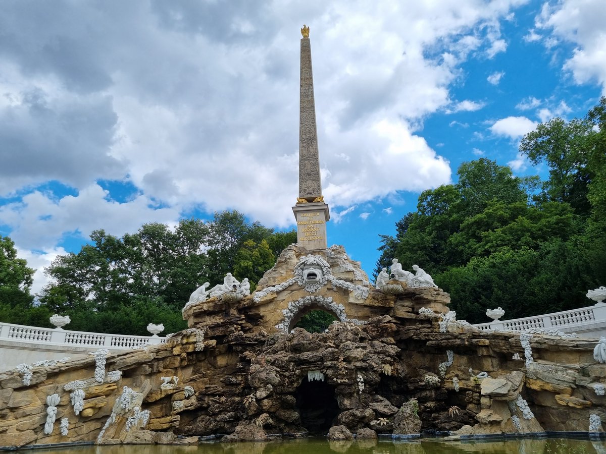 Bidding farewell to <a href="/egosnet/">Elvis Gosnet</a> 2022 Vienna on the "beauty of imperfection" is only apt with this imperfect construction.