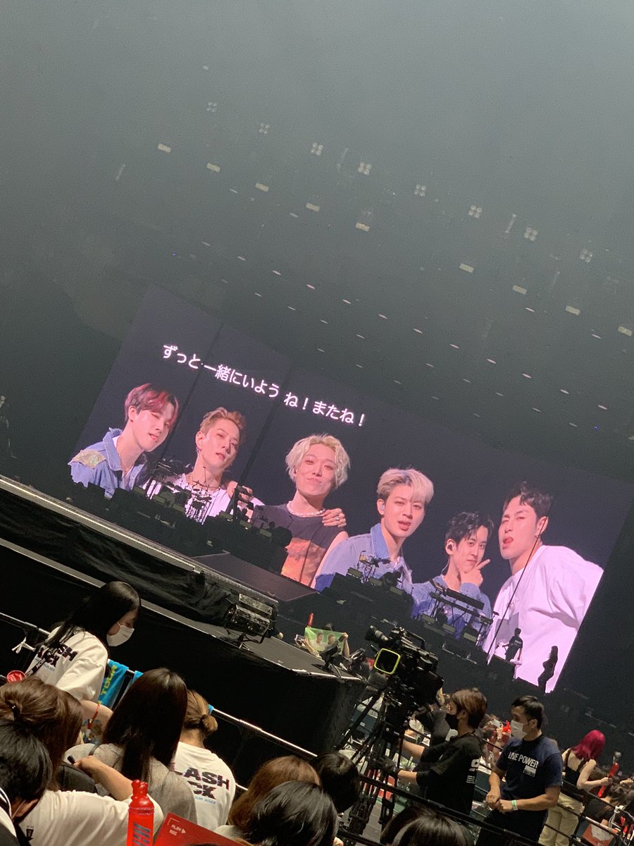 bbxht's tweet photo. 2年半振りのiKON幸せすぎました。iKONが出てきたとき涙が止まらなかった。夢見てるみたいだったな。
活動してない間少し離れつつあったけど実際に会うとやっぱiKONからは離れられないね☺️iKON愛復活💕前みたいにたくさん参戦はできないけど1公演は絶対行きたいって思った。今日のゆにょも素敵すぎた〜 https://t.co/t1py7vcSgK