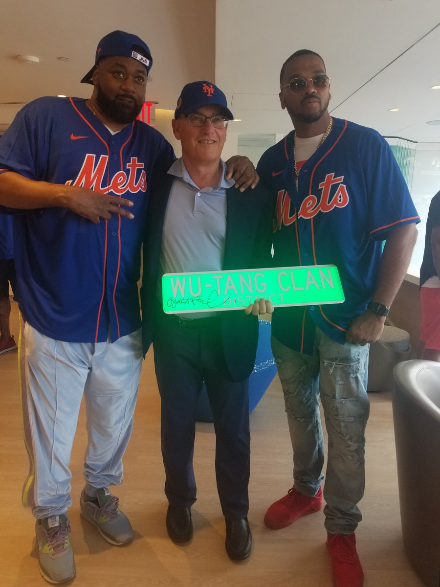 Me and The Owner <a href="/StevenACohen2/">Steven Cohen</a> thank you for the party in the owners Box ... till next time <a href="/Mets/">New York Mets</a> 10th inning Baby