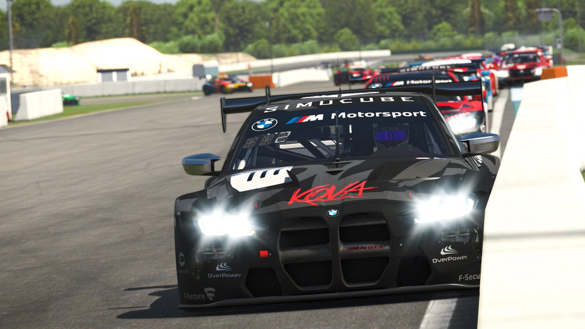 Fighting for every inch! 

🎥 twitch.tv/bmwesports

#BMWSIM #WeAreNotPlaying