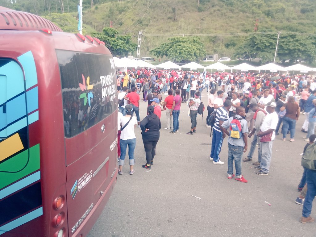 FeliciaIvss's tweet photo. Siguiendo lineamientos de Nuestro Pdte @NicolasMaduro Sector Salud Monagas, Presente en el Congreso Nacional una Nueva Época, en el marco de 3RNET Gracias a Nuestro Gobernador @ErnestoLunaPsuv por el apoyo logístico y Traslado #juntosporcadalatido @MagaGutierrezV  @GobMonagas_ https://t.co/vudUpqZFY0