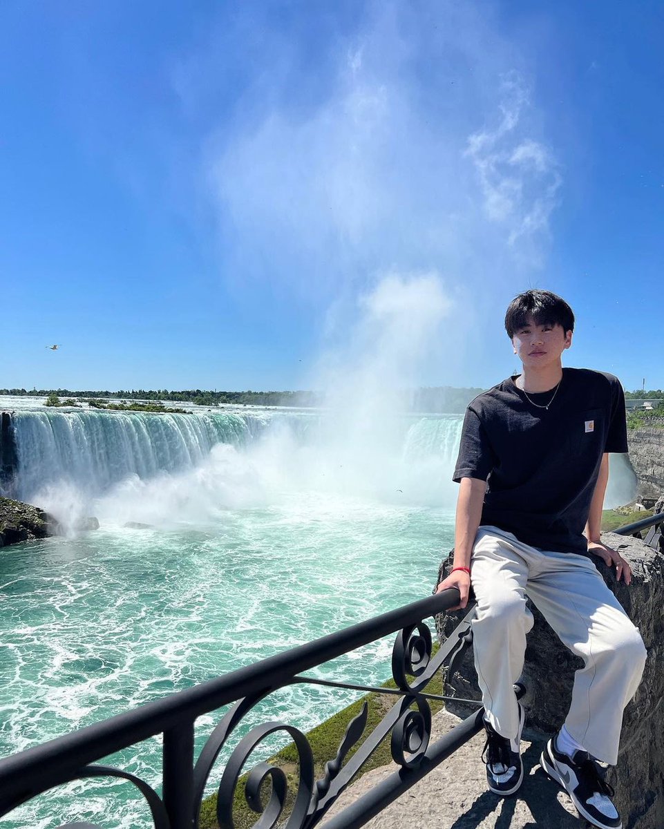 efjapan's tweet photo. Spectacular Experience in Niagara🌊
ナイアガラの大自然を満喫❣
📸@taku_me7さんのカナダ留学
#ef #efjapan #efmoment #EF留学 #留学 #海外留学 #語学留学 #短期留学 #長期留学 #海外生活 #英語 #カナダ #カナダ留学 #ナイアガラ https://t.co/jgldV8kv8P