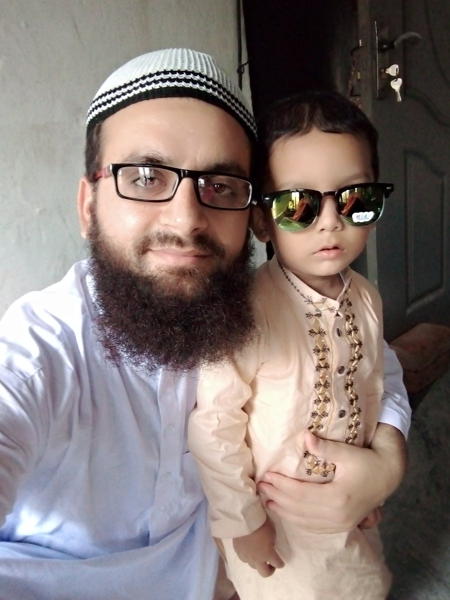 tahir_fmd's tweet image. Eid selfie. Eid Mubarak all the #letsconnect family with sir #hishamsarwar
From:
#mern_stack_developer
#shopify_app_developer
#tahir #devndesign