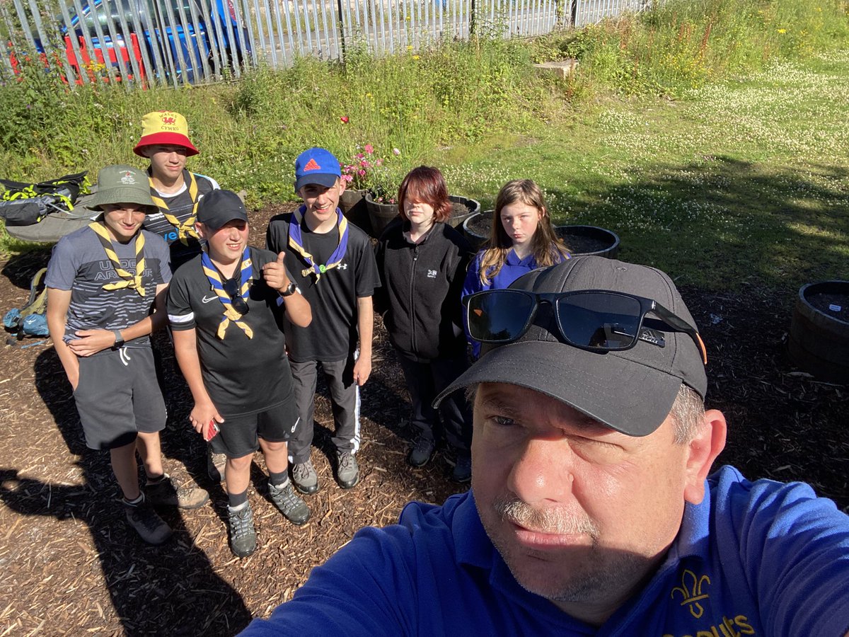 Popped to see if a group of scouts on day 2 of csagold expedition <a href="/SIRHOWYVALLEY/">SirhowyValleyScouts</a> 1st ystrad mynach groups have fun stay hydrated see you at the end #scouts #skillsforlife