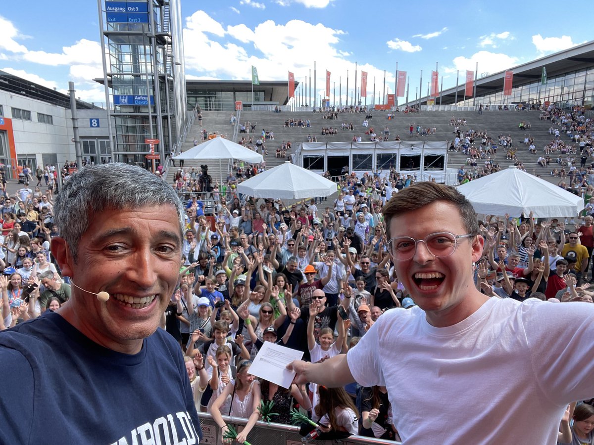 RangaYogeshwar's tweet image. Auch in diesen Zeiten gibt es Schönes! Die IdeenExpo in Hannover war ein großartiges Fest der Neugier! Danke an alle!!