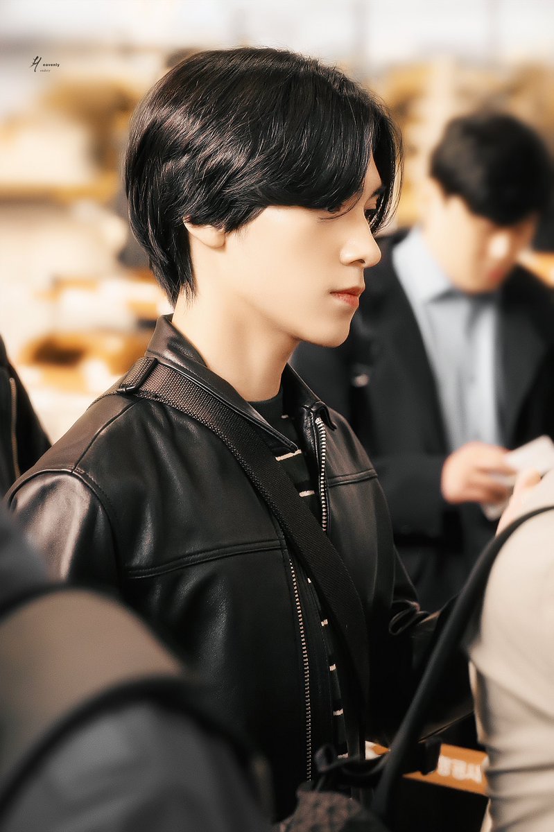 ▸𝒀𝒆𝒔 𝒕𝒐 𝒉𝒆𝒂𝒗𝒆𝒏
#HENDERY #黄冠亨 #헨드리 #WayV
