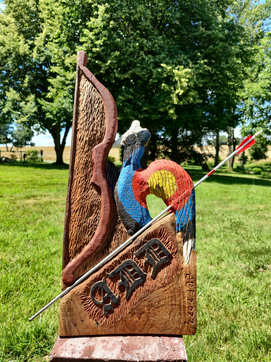 HantevilleF's tweet photo. C'est lors du "#Beursault" nocturne du samedi 09 juillet, organisé par le club #Archers Des Ducs #Alençon , qu'a été dévoilé et remis le nouveau #trophée du "tir à l'oiseau" Ce trophée est une #oeuvre originale de l'artiste #sculpteur @HantevilleF 

Texte @PhilippeGalode https://t.co/sCln8g37EN