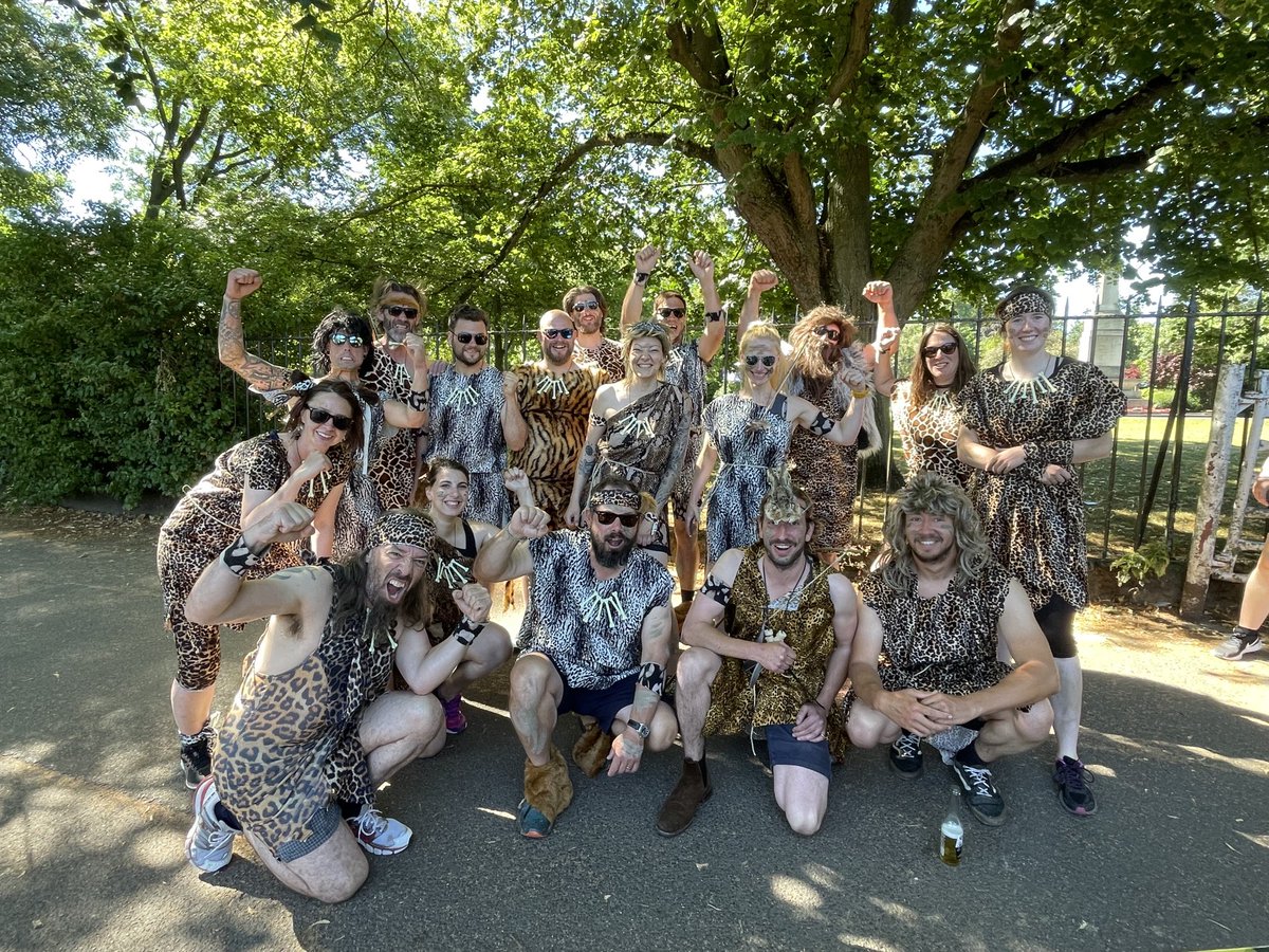 ellyfyork's tweet photo. Look at this lot! #yorkdragonboat ⁦@RotaryClubYork⁩ ⁦@DBE_UK⁩ https://t.co/399zLwbC6r