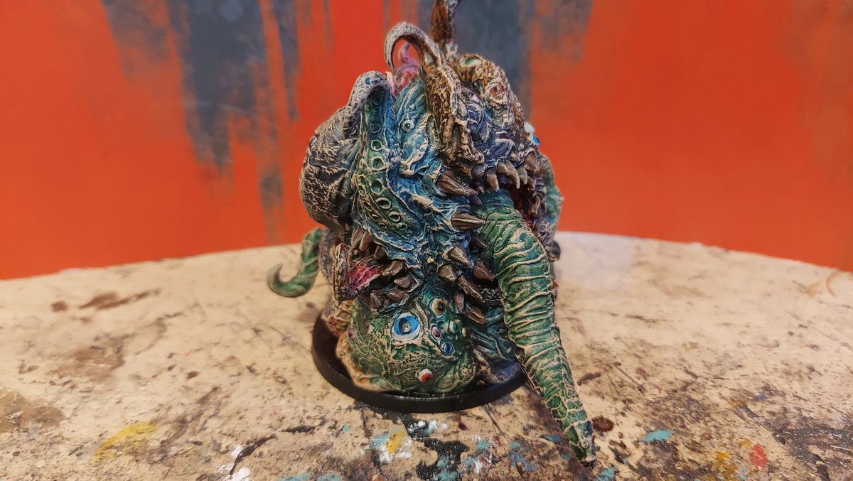 necrothrall's tweet photo. Azathoth, the blind, idiot God and Insidious for Deep Madness. Not bad for a morning's work.
#miniaturepainting
#Azathoth
#DeepMadness
#CthulhuMythos https://t.co/lTLWVPpsRj