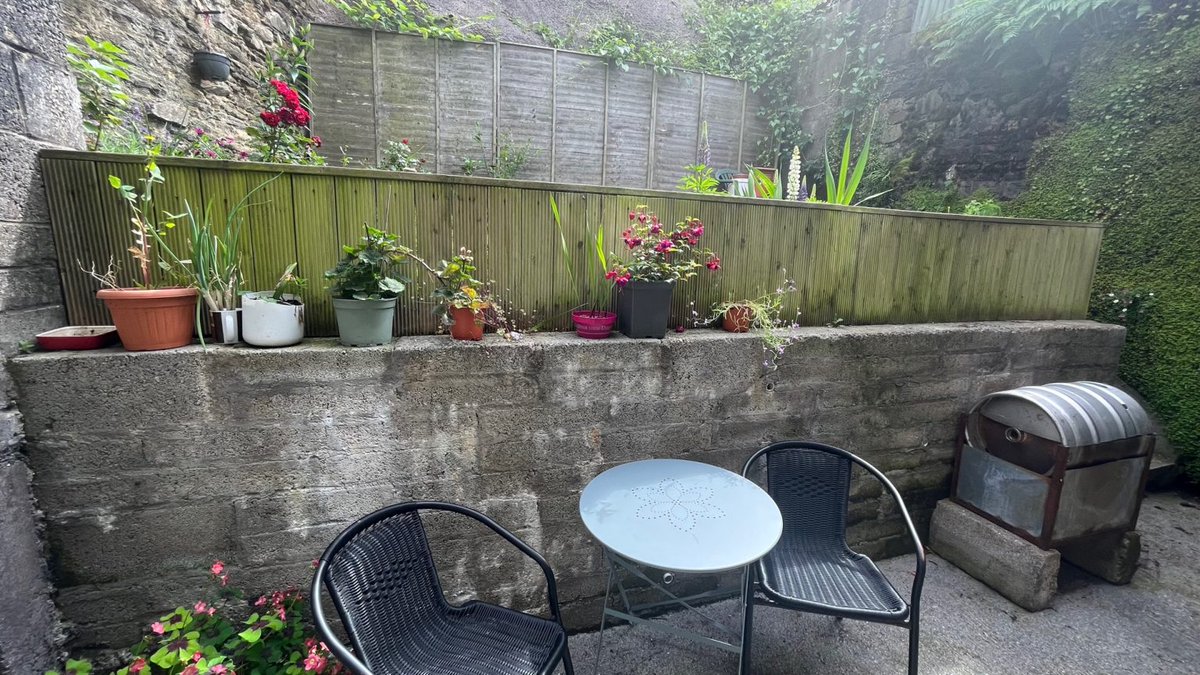 JVMurphyandSons's tweet photo. 𝗡𝗼. 𝟰𝟬 𝗟𝗼𝘄𝗲𝗿 𝗠𝗶𝗱𝗹𝗲𝘁𝗼𝗻 𝗦𝘁𝗿𝗲𝗲𝘁, 𝗖𝗼𝗯𝗵, 𝗖𝗼 𝗖𝗼𝗿𝗸 – 𝗣𝟮𝟰 𝗞𝟬𝟯𝟳

230,000€ Guide Price

https://t.co/QRfdGlAft7

𝐉𝐨𝐡𝐚𝐧𝐧𝐚

☎️ 𝟎𝟖𝟔 𝟐𝟔𝟐 𝟔𝟎𝟐𝟔

📧 𝐢𝐧𝐟𝐨@𝐣𝐨𝐡𝐚𝐧𝐧𝐚𝐦𝐮𝐫𝐩𝐡𝐲.𝐜𝐨𝐦

#Cobh #Cork #Ireland #properties #realestate https://t.co/8Uwn2lRsTP