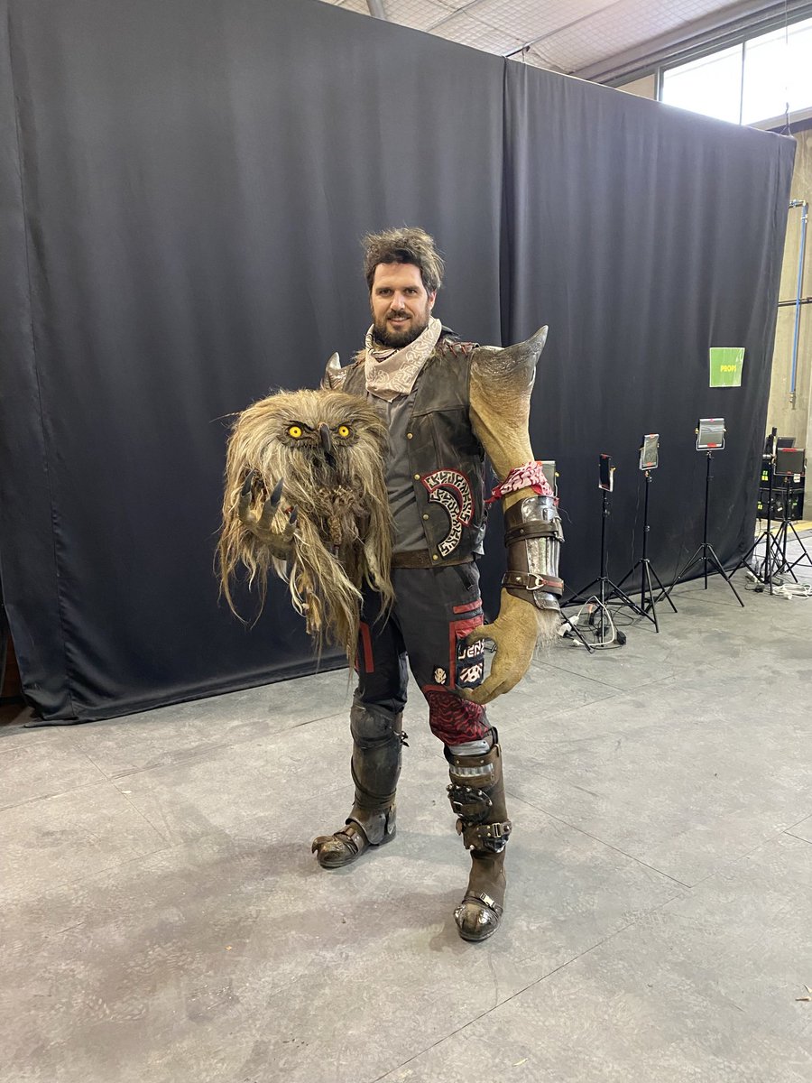 One of many costumes I got to wear on Thor Love and Thunder. 
Very grateful for this opportunity to work on the KG stunt team. 
These aliens are called Booskans