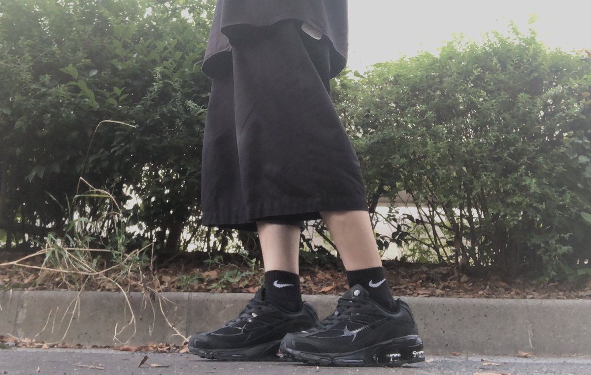 SDX_yyy's tweet photo. #shoxride2
#nikesupreme https://t.co/7QRVA9XBBr