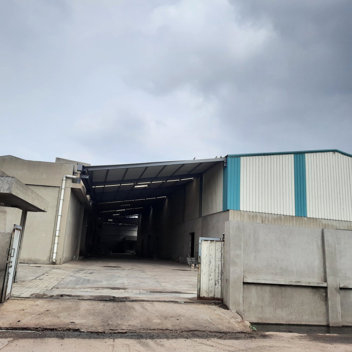 KelaKalpesh's tweet image. Some pictures of My wheat processing unit.
I will share video how wheat processing done by machines.
#wheatprocessor