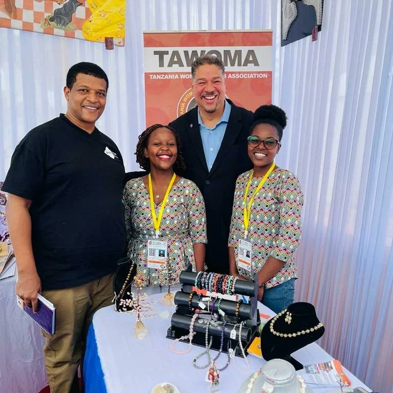 _TAWOMA's tweet photo. THANK YOU @pact_tanzania ,
Was an honor to  be visited by @pact_tanzania and Roger-mark De souza the #pactworld  vice president for sustainable Markets at sabasaba trade fair in Dar Es Salaam. 
We are working to increase mineral application in our society especially Youth. https://t.co/zzkRIjDxk7