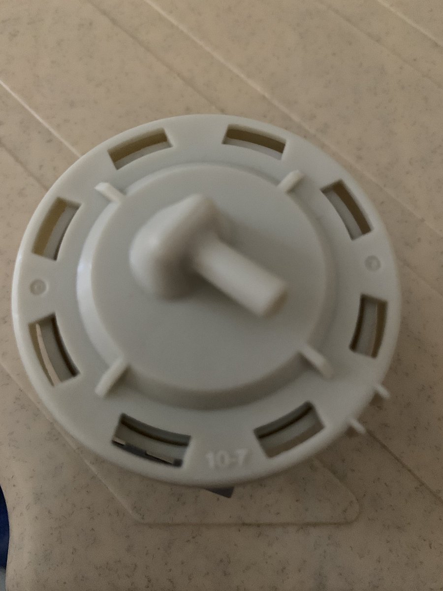 AshishNaik77's tweet photo. #LG washing machine part with in 2 years it’s damage https://t.co/jL07txHff3