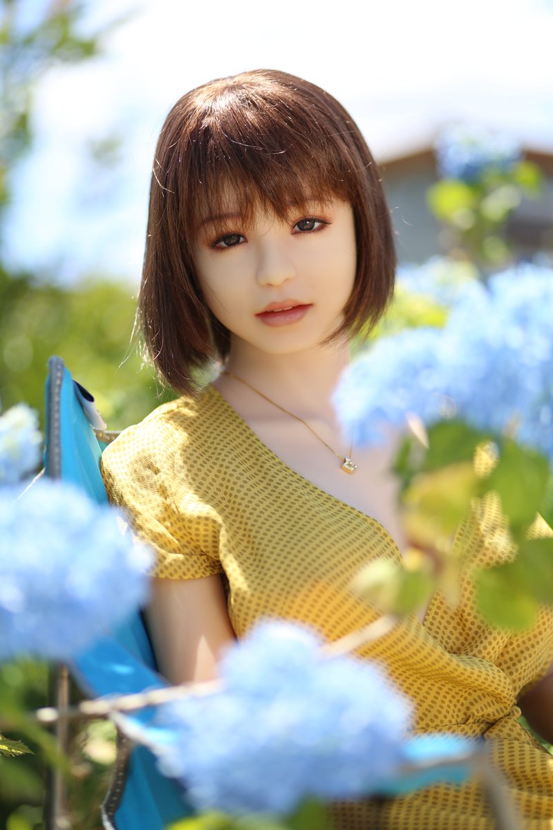amentajp's tweet photo. @LOVEDOLL2018 今度、家の瞳にもキャバ嬢の服を買ってあげようと思います。 https://t.co/vxxrGcWYiU