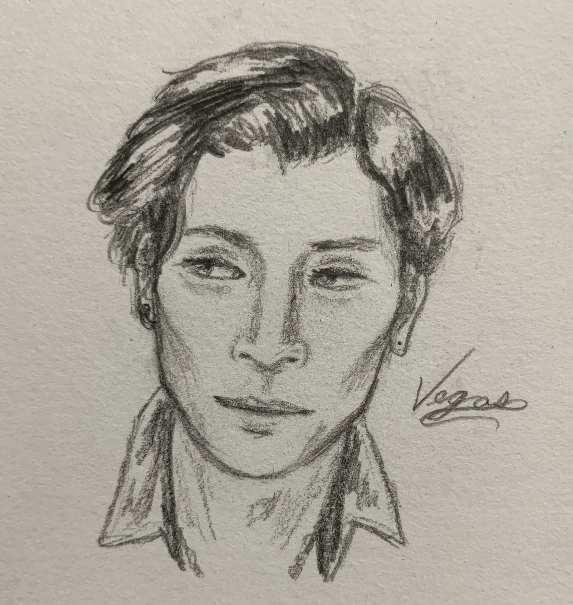 hebifry_'s tweet photo. Vegas because I cannot stop thinking about this man (and Kinnporsche in general) https://t.co/YOtetIDA69
