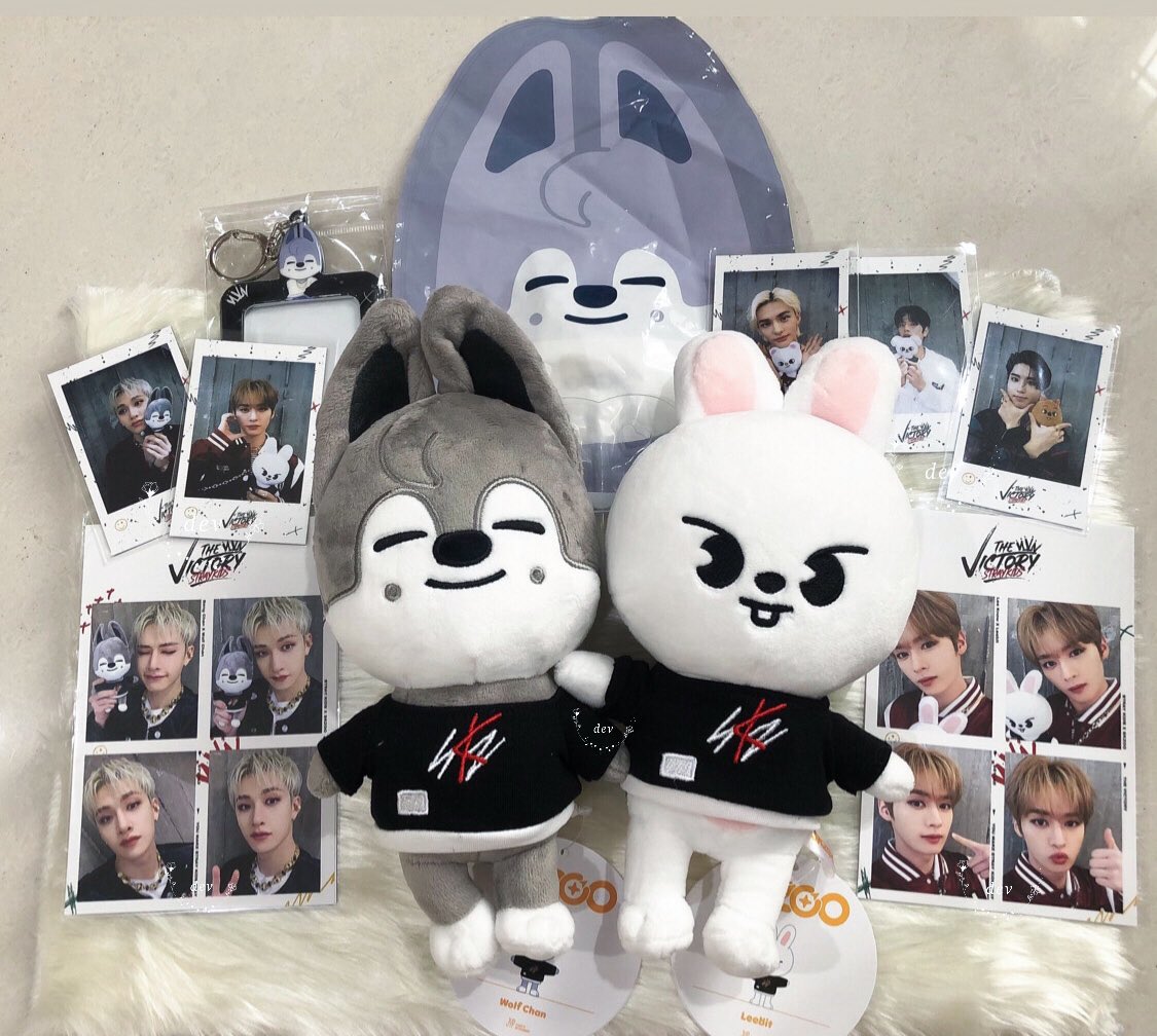 debunnyyy's tweet photo. Dateng rame2 ❤️ akhirnya punya wolfchan dan leebit!! thank you so much @ondehuda_stuff udh dbntuin jajan, dikasih bonus balon dan smua pob pose nya sesuai yg di request 😘 pdhal coba2 berhadiah 🤣 ga nyangka semua nya dapet #0325testi https://t.co/aGl1vHUruu