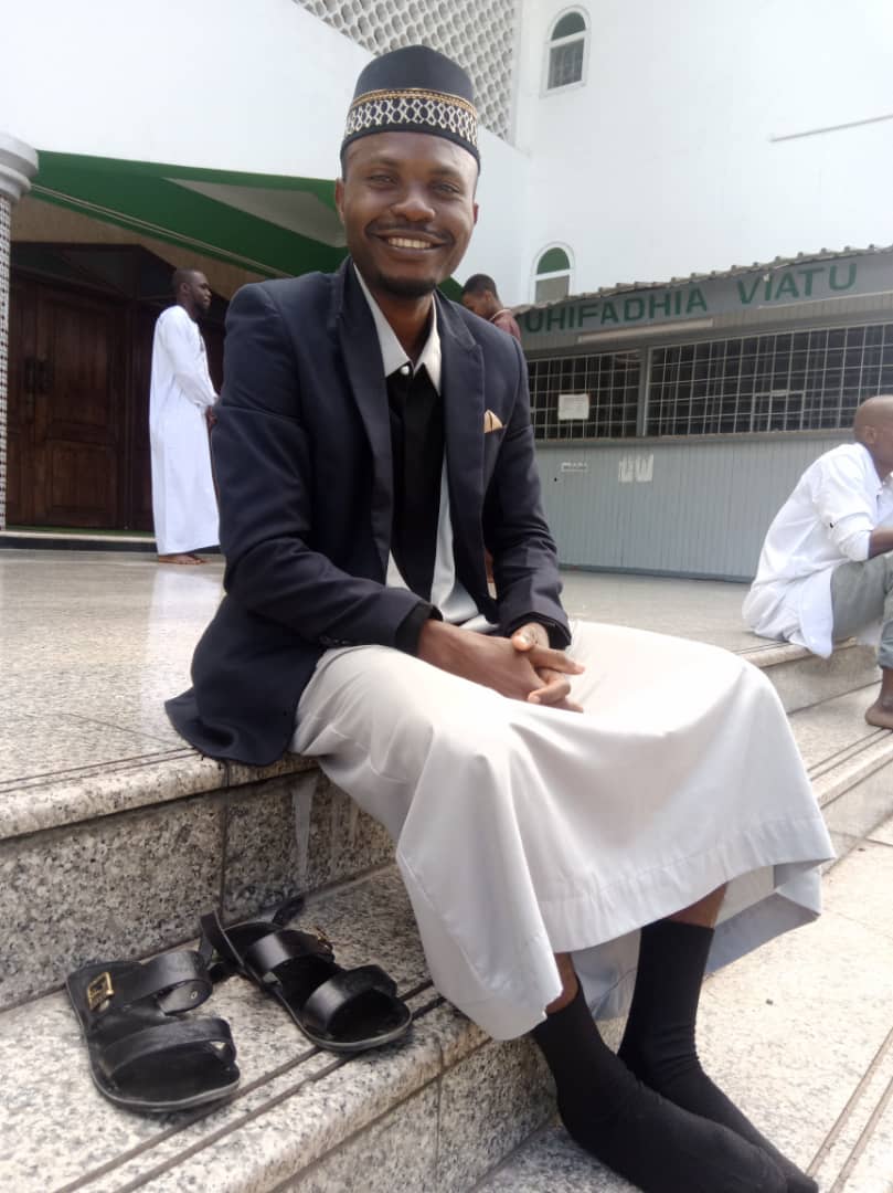 HusseinNyogoly's tweet photo. 🕋👌👋 https://t.co/DzCDZ1Wrbz