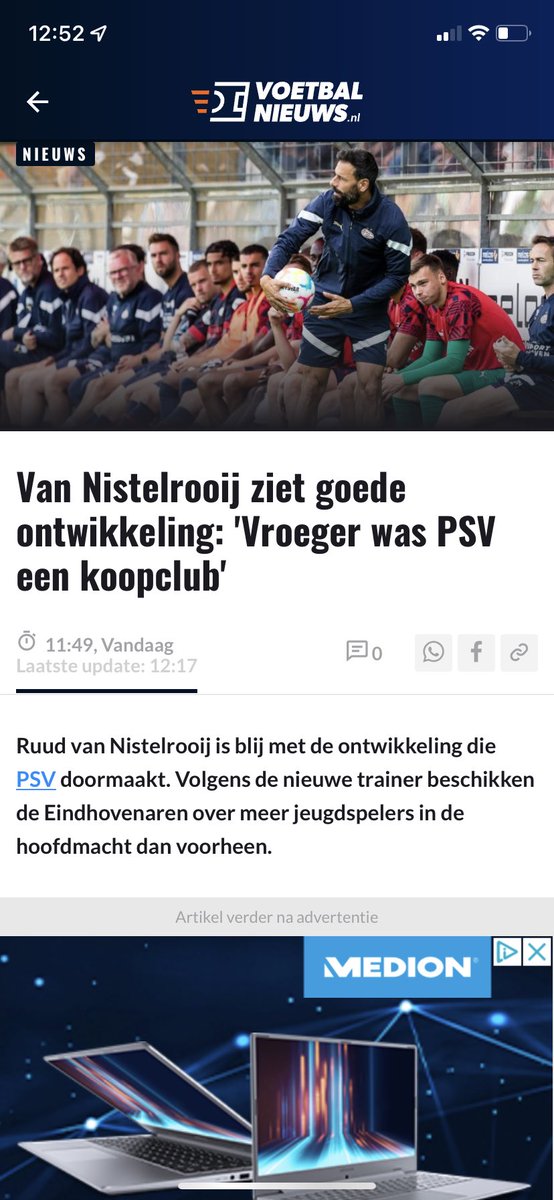 FVDW4U2's tweet photo. #PSV 😂😂 Benitez, Simons, Hoever, Til, de Jong, Savinho! Allemaal zelf opgeleid? En dan zoeken ze nog een CV en wordt er nagedacht over Wijnaldum. De lampjes maken zich weer eens volslagen belachelijk! https://t.co/2WLIqOAWMX