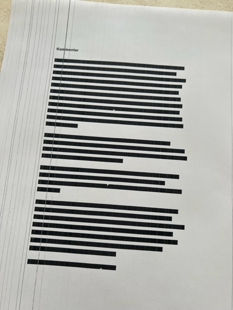 nordbergj's tweet image. Offentlighetsprincipen bland det finaste och svenskaste som finns. Men när jag tänkte unna mig lite sommarläsning från UD om FN-biståndet fann jag det aningens motigt, eftersom det blev väldigt svart under punkter som "redovisning", "slutsats" och "kommentar". @SvD