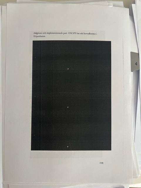 nordbergj's tweet image. Offentlighetsprincipen bland det finaste och svenskaste som finns. Men när jag tänkte unna mig lite sommarläsning från UD om FN-biståndet fann jag det aningens motigt, eftersom det blev väldigt svart under punkter som "redovisning", "slutsats" och "kommentar". @SvD