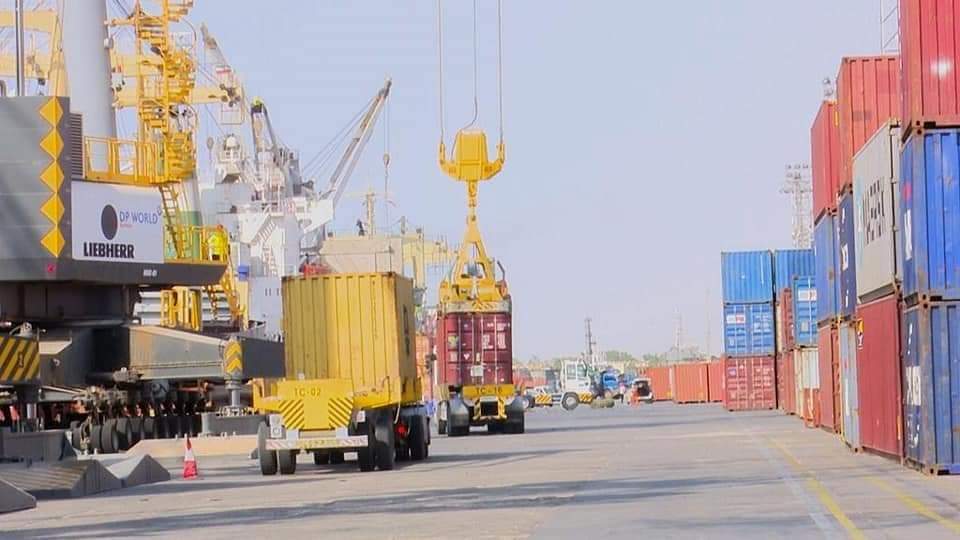 TheGreatChange1's tweet photo. "In the first three months of 2022, 172 ships docked at the port of Berbera - more than 43 ships registered in 2021 - 129 ships - a significant increase of 33%." @slmofd

 @DPWorldUAE

 @somalilandmfa

 #Somaliland https://t.co/ewSNcprYER