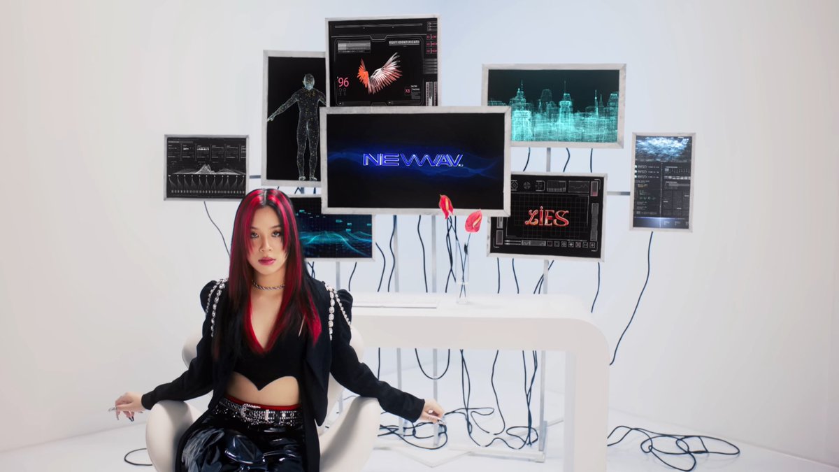 goshi_emm's tweet image. เพิ่งฟังไป2วันที่แล้วฟังจบแล้วคือชอบ ดีมาก ปกติก็ชอบแนวนี้อยู่แล้ว บีทหนักแน่นมาก เนื้อเพลงเอ็มวีทุกอย่างคืออินเตอร์มาก ค่ายดูทุ่มมาก ไฮป์เทรนคือเก่งมากอ่ะที่ผลิตศิลปินได้ขนาดนี้ เห็นแล้วก็ขนลุกขึ้นมาถ้ามีggแนวนี้ในค่ายมันจะขนาดไหนนะ นี่ขนาดศิลปินเดี่ยวขนาดนี้เลยอ่ะ #MINYMYNX