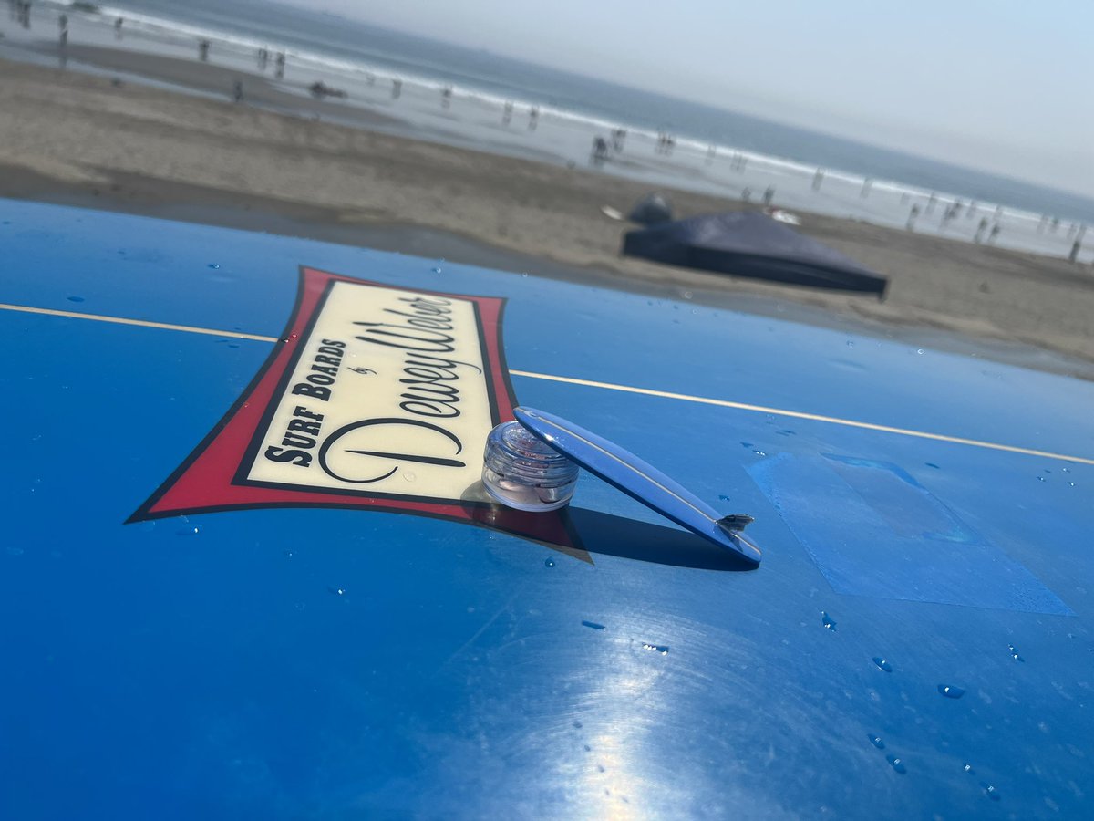 enjoy_surf_'s tweet photo. この板と過ごした25年
いい事も悪い事もあったけど、今日でお別れ

本当にありがとう！長い間、お疲れ様

おちょぼさん、はるかさんが思い出作りに協力してくれた🏄‍♂️
ありがとうございます😭

画像で思い出を綴ります

#おちょぼfactory（@FACTORY19690501 ）
#はるか（@chopman_808 ）
#シーコング https://t.co/EXZqEyQzCW