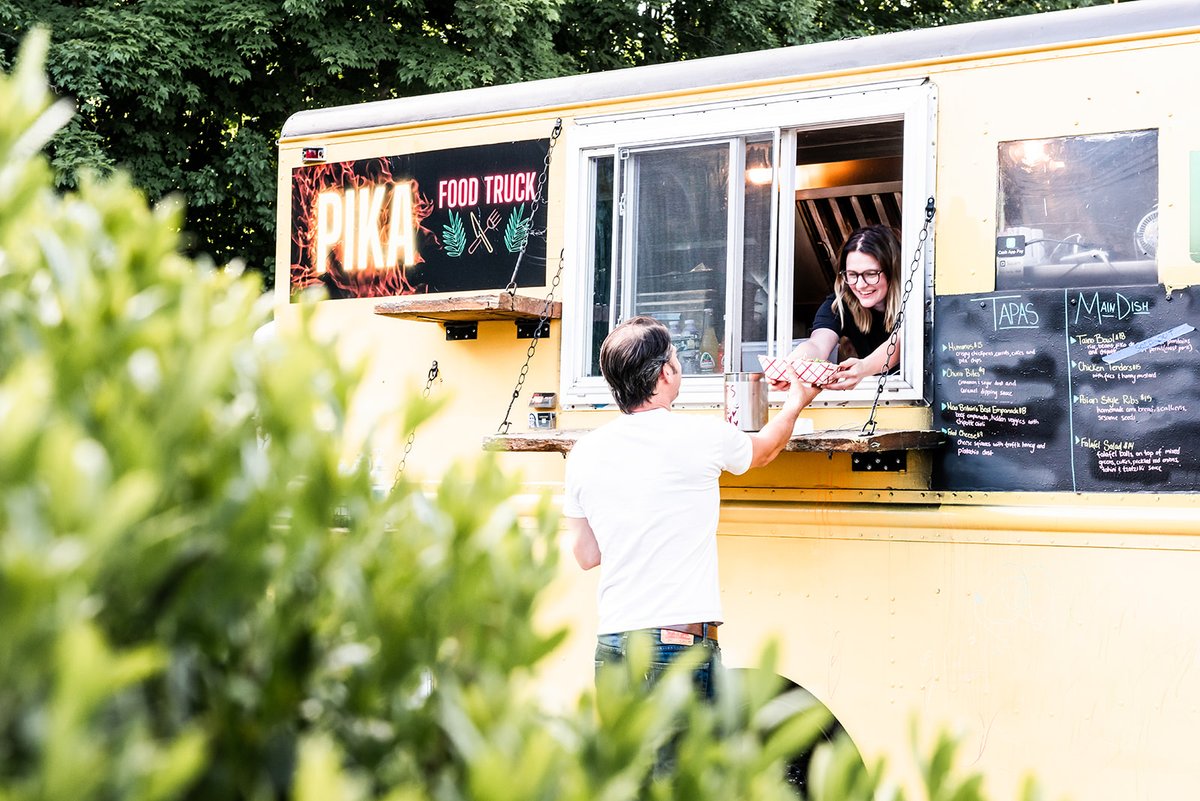 Wind down your weekend with beers and tapas! Hot Fingers Trivia tonight too! Prove your worth with knowledge and earn a prize or just come for a beer and some laughs. Pika Food Truck is with us all day! Num, num, num!