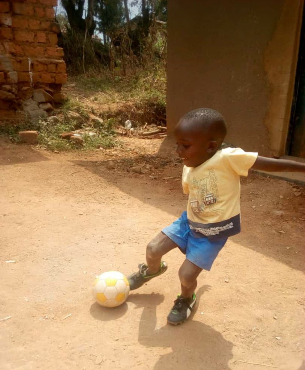 nyasa_fc's tweet image. We introduce you our academy captain #Ethan10 trying to master his shooting skills #Blazzer