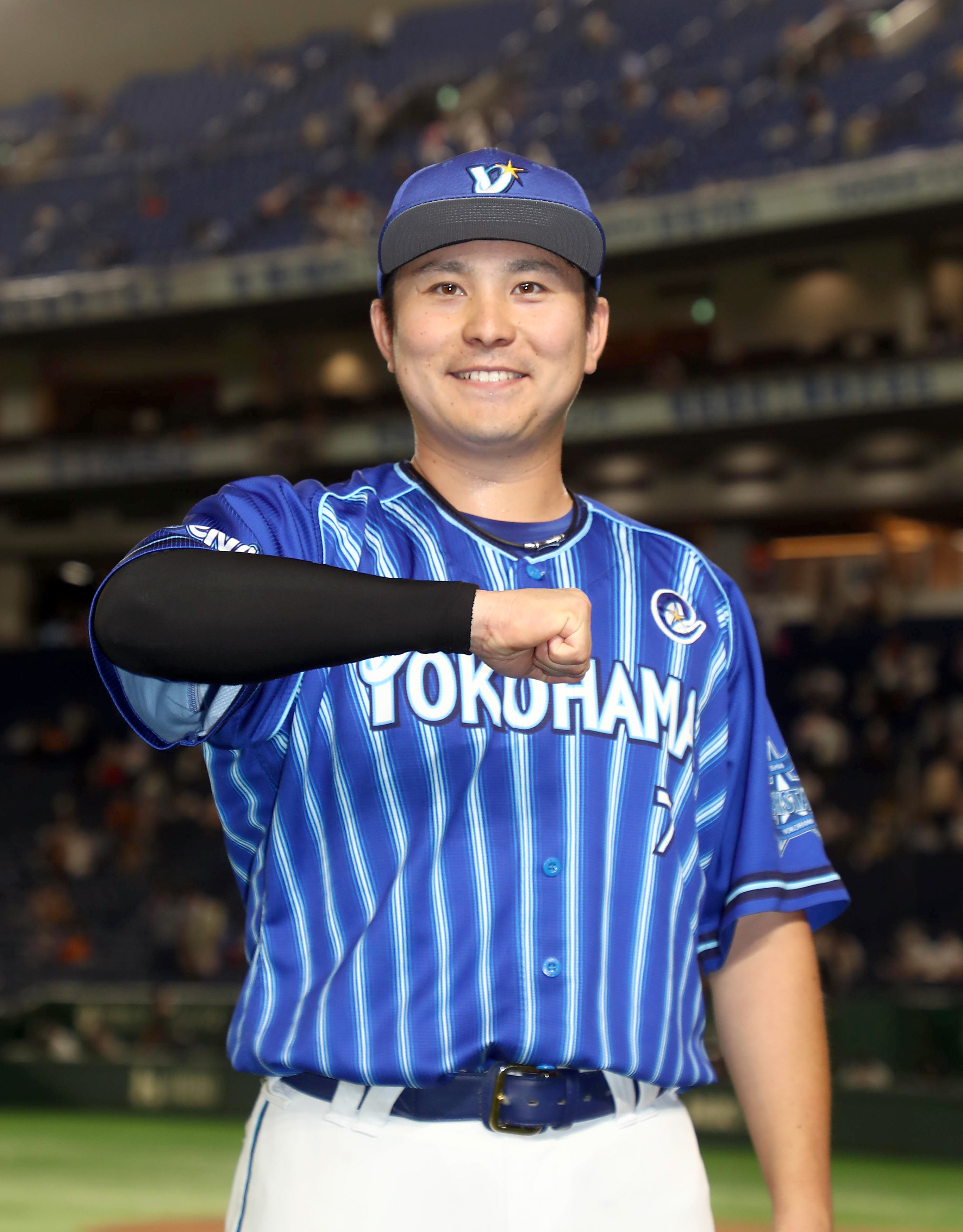 ベイスターズ情報 サンスポ 全員がヒーロー ２安打２打点 佐野恵太 キャプテン 本当にチーム全員で戦えた 僕が今 ヒーローインタビュー受けていますけど 全員がヒーローだと思っています Baystars 横浜反撃 サンスポ 撮影 荒木孝雄