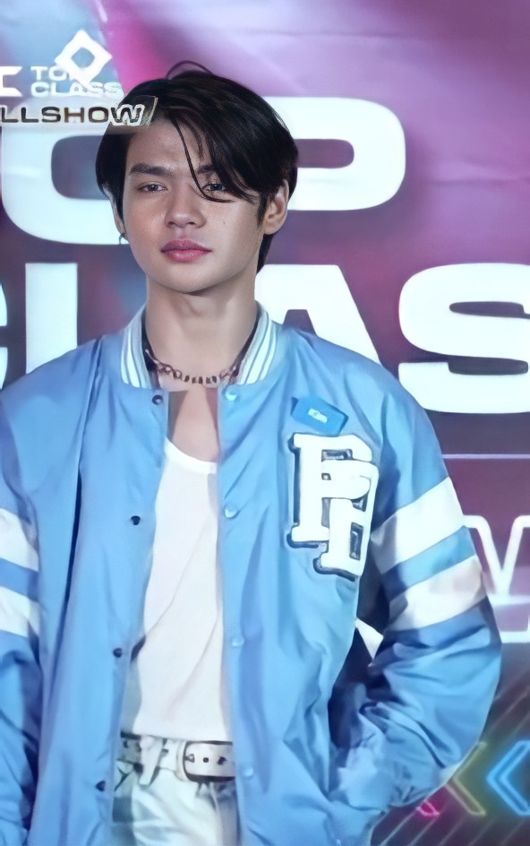_jenie_k's tweet photo. Huhu another great performance @topclass_kim !👏💜💜💜huhu naiiyak ako amp🥹Malapit lng ang vista mall sa bahay ng pinsan kooo😭Kung bakasyon lng sana namin ngayon, sana nagkaroon na ako ng chance na makita ka🥹Shesh🥹Sana soon mameet kita🫶Good luck once again and ilysm🥳💜 https://t.co/JtQQHaI4tX