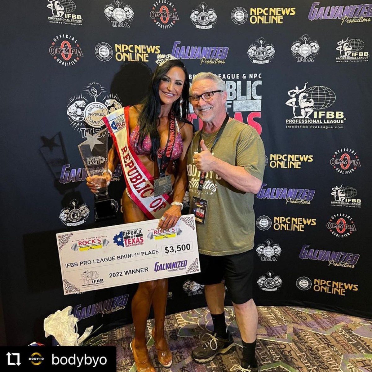 MrOlympiaLLC's tweet image. @2x_ms_olympia
•
I won!!! 
We’re going to the Olympia!!!! 
I’m on cloud 9! 
#RepostPlus @bodybyo
- - - - - -
And the winner is🏆🎉🎊 Congratulations to IFBB Bikini Pro Erin Stern who took 1st today at the 2022 IFBB Republic Of Texas Championships!