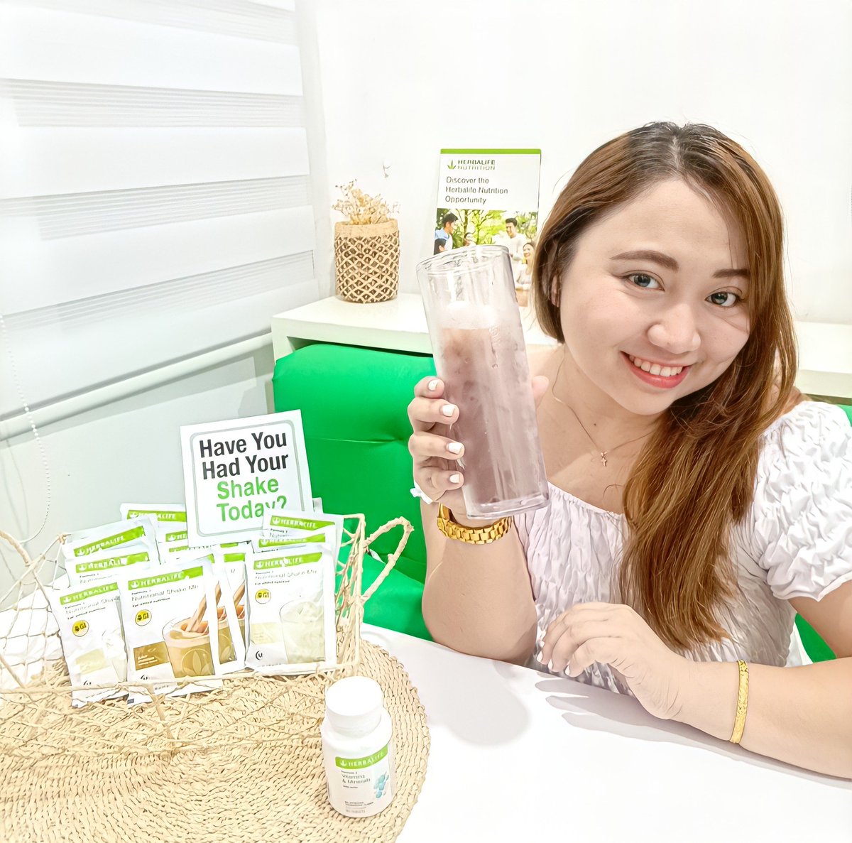 jilllyks's tweet photo. Try Herbalife nutrition weightloss program and switch to a healthy lifestyle! 🤗

📸IG: @lazzlyka

#HERBALIFE 
#HERBALIFEPH
#MommasUniverseClubPH 
#MommasUniverse
#HERBALIFExMommasUniverse
#HERBALIFEXMommasUniverseClubPH #HERBALIFEXMUCPH https://t.co/88sllDL8Dy