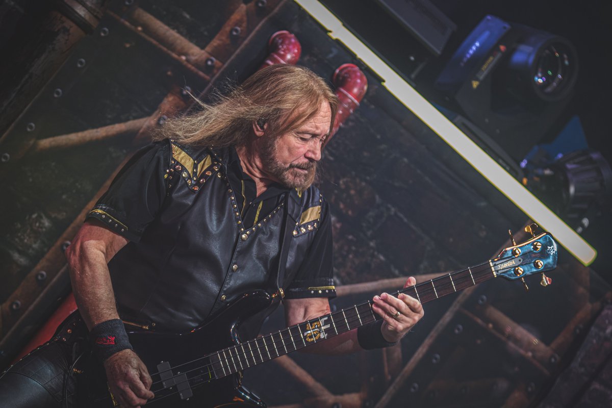 Wednesday 6th July 2022 - JAHRHUNDERHALLE - FRANKFURT/GERMANY

Photos: Leonard Kötters!
Stage Clothes: <a href="/RayBrownFashion/">Ray Brown Fashion</a>