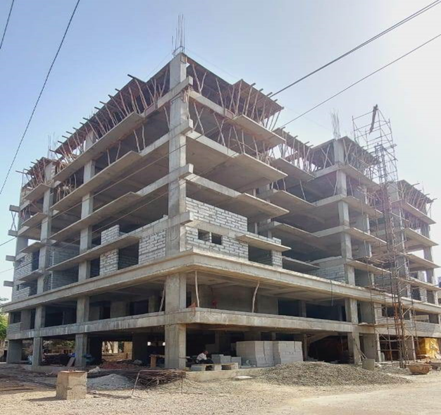 Executi62721743's tweet photo. The colony of Ranjitnagar was in a very dilapidated state
With the efforts of the GHB, the redevelopment has started in the colony
Few glimpses of the struc. of the redeveloped project of 7 HIG units + 12 SHOPS + GHB office building at Jamnagar (P + 7)
@Mukeshias @Rakesh_gujIAS https://t.co/1I7EXMUe73