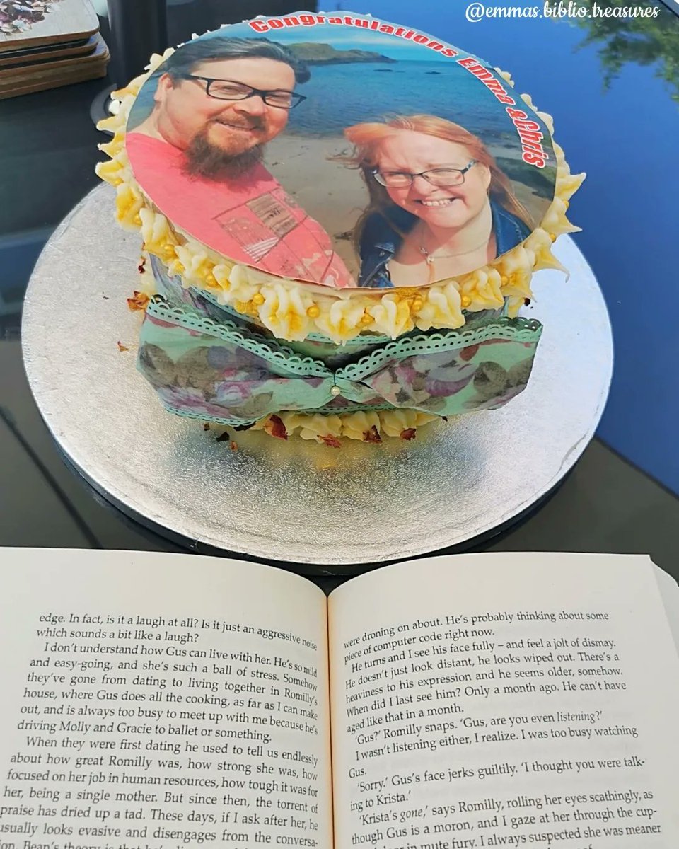 Bibliotreasures's tweet photo. Today I'm sharing a #positivitywave over on Instagram after a fantastic day celebrating our engagement with my parents yesterday. Check out the fab cake my mum made!
https://t.co/5bgu5brOcV
#EmmasAnticipatedTreasures #cakeandcurrentlyreading #BookTwitter #engagement https://t.co/cqkQspws0N
