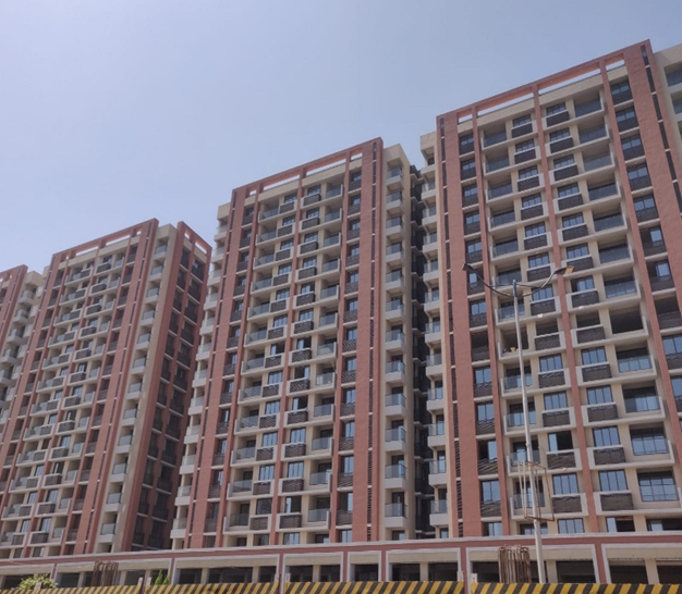 ExecutiveAbd's tweet photo. The newly built society at Ekta Apartment, Naranpura, Amd under MMGY has all the basic &amp; upscale amenities
The landscape area, Kids play area, 24*7 Security, CCTV, Snr. citizen area, etc. are a few of them
Here, are the latest pics of the 216 HIG unit. @Rakesh_gujIAS 
@Mukeshias https://t.co/DLtdSguD23