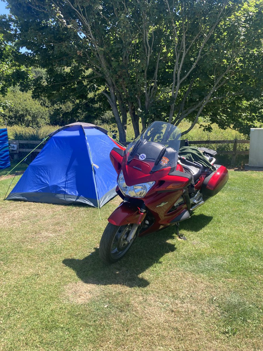 Just set my camp up at Newquay Cornwall just off for a ride into town and get something to eat what a beautiful day really hot here ☀️☀️☀️☀️☀️☀️😎🏍