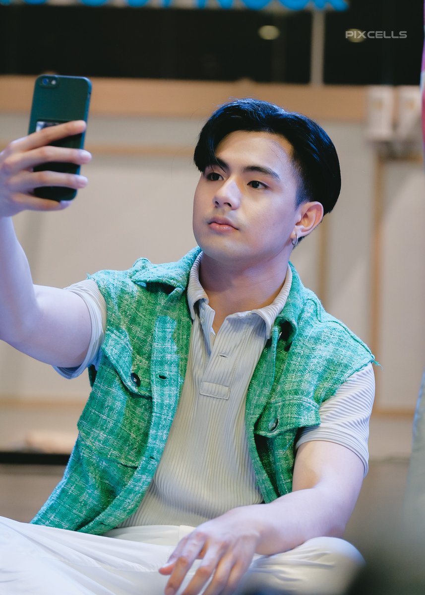 pixcellsph's tweet photo. πBGYO JL
2022.07.09 / BEST TIME Mall Tour @BGYO_JL
BGYO AT AYALA CLOVERLEAF
#BGYOBestTimeWithSprite
#BGYOMallTour #BGYO
@bgyo_ph https://t.co/QQmY0vTVJA