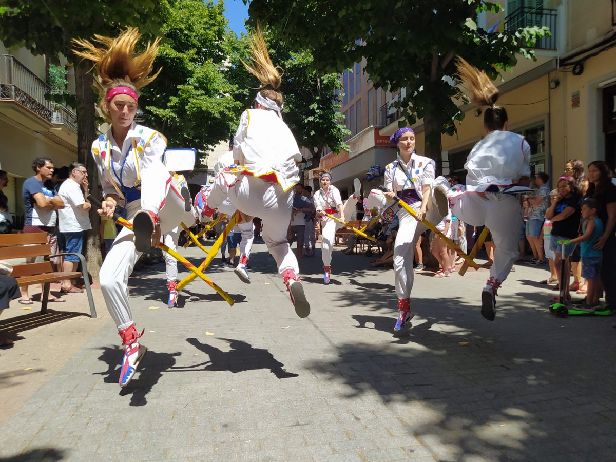 EsparregueraFM's tweet photo. Enguany, es compta amb diverses colles convidades com els Pastorets de l'Agrupació de Balls Populars de Sitges, entre d'altres https://t.co/7UUypqLLoZ