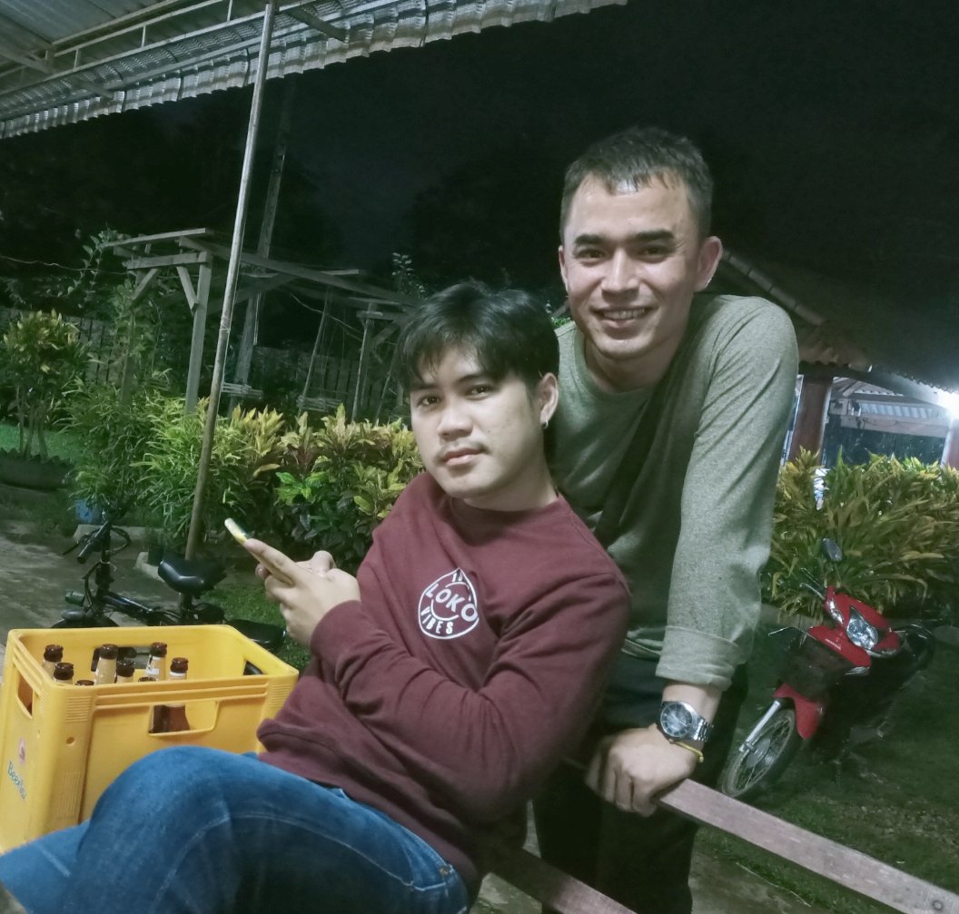 Loth2023's tweet photo. ເທ້ມາກນ້ອງພີ່ 😃 https://t.co/RHCMQWXIRW